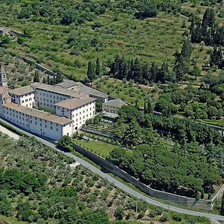Hotel Oasi Neumann Кортона Экстерьер фото