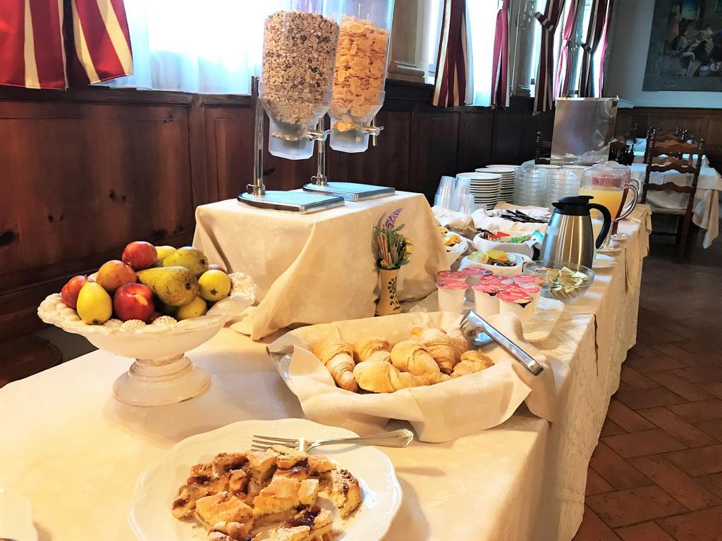 Hotel Oasi Neumann Кортона Экстерьер фото